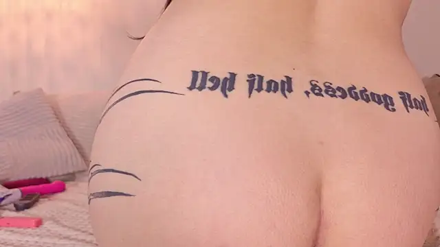 Živá chatovací místnost Yuriko_May