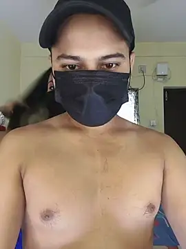 Seks show uživo modela pimange34 na kameri