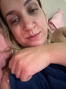 חדר צ'אט בשידור חי של Bia_sexynovaes