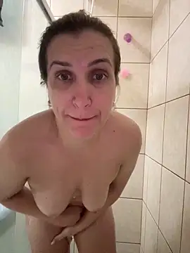Bia_sexynovaes – Naživo chatovacia miestnosť