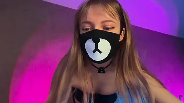 غرفة دردشة Your_Little_Bear المباشرة