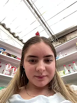 imlindapink's Live Chat Room