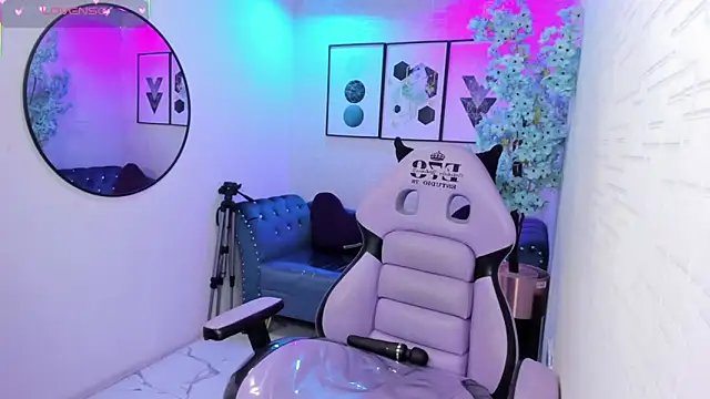 Tiara_rr Adlı Modelin Canlı Sohbet Odası