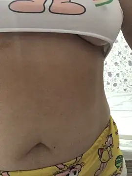 Candy_Queenn Adlı Modelin Canlı Sohbet Odası