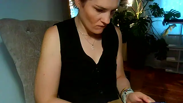 Sala de chat en directo de Ms-Lust1-
