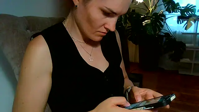Živá chatovací místnost Ms-Lust1-