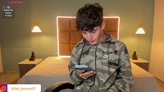 AlejooTwink Show in webcam