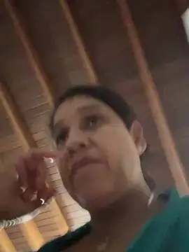 siri_duque Adlı Modelin Canlı Sohbet Odası