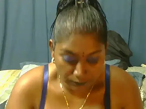 Živá chatovací místnost indianmarshmello85