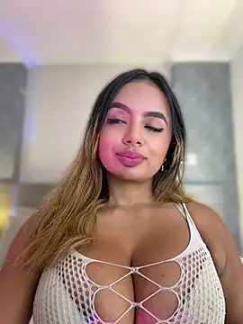 Sala de chat en directo de Mistyca