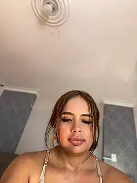 Mistyca Adlı Modelin Canlı Sohbet Odası