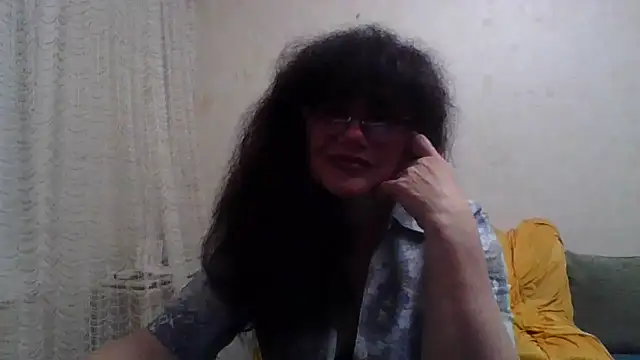 SilviaSky51's Live Chat Room