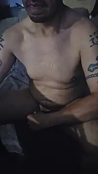 Živá chatovací místnost nakedtony81
