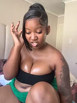 Brandyy23 Live Chatraum