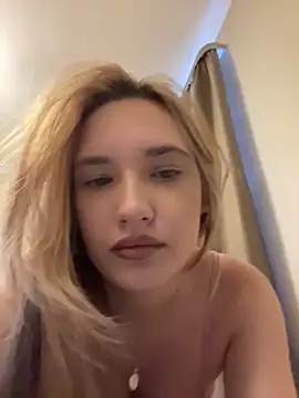 Holly_Molii Live Chatraum