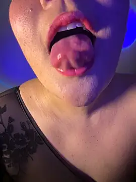 Phòng Chat Trực Tiếp Alexxabelle