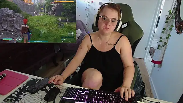 CurvesNChaos Cameră chat live