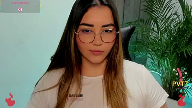 Lucia_star__ – live chatrum
