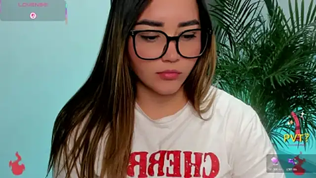 Chatroom en direct de Lucia_star__