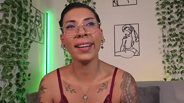 MiaMorgan_ – live chatrum
