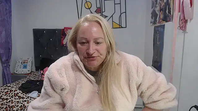 emperabigbootybigass live-chat rom
