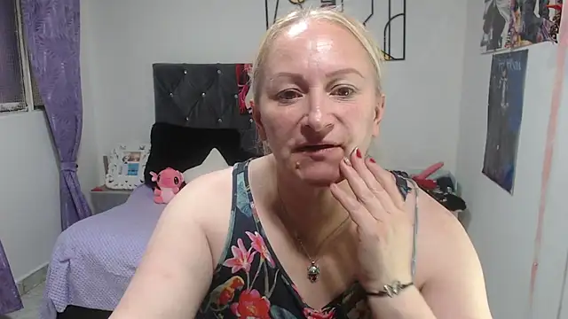 Sala de chat en directo de emperabigbootybigass