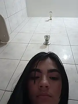 Živá chatovací místnost kihara_candy69