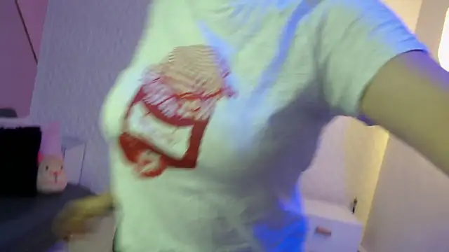 Violetaa_diazzのライブチャットルーム