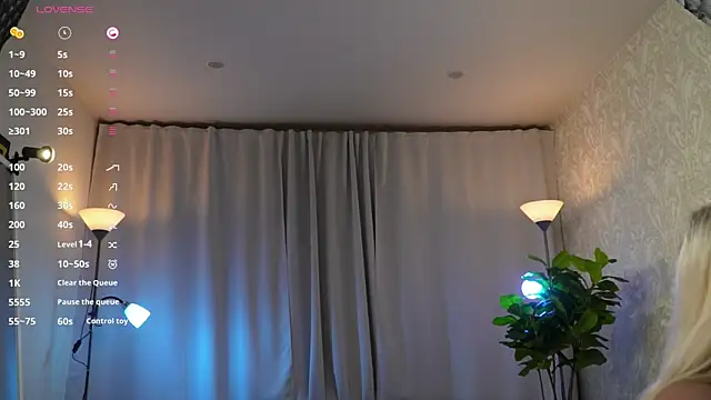 Živá chatovací místnost Good_Barbie