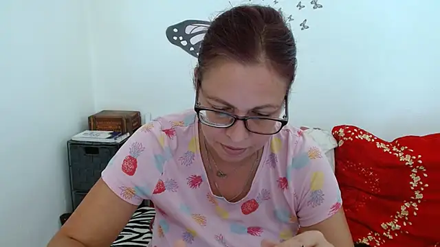 LadyHellene Live Chatraum