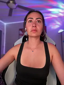 ximenacazalla Adlı Modelin Canlı Sohbet Odası