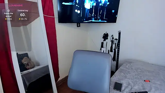 Sala de chat ao vivo de Sofi_F_w