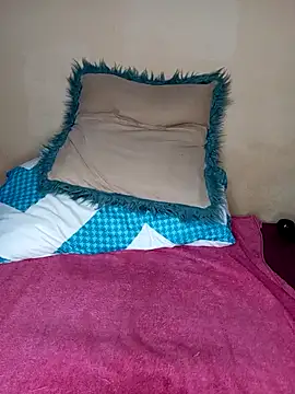Hotty-boobsxxx Live Chatraum