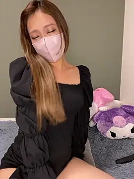Rika_v_v Adlı Modelin Canlı Sohbet Odası