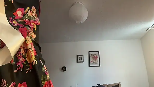 cataline_de_aragaon élő chatszobája