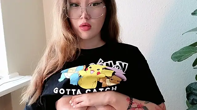 Jennatyan Adlı Modelin Canlı Sohbet Odası