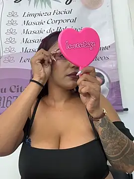Sara-77 Live Chatraum