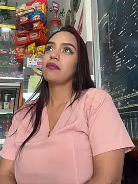 Sara-77 élő chatszobája