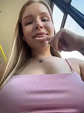 Liza_riskyn Live-seksikameraesitys