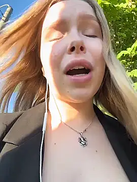 Liza_risky লাইভ সেক্স ক্যাম শো