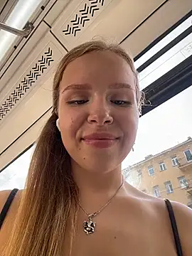 Liza_risky 现场聊天室