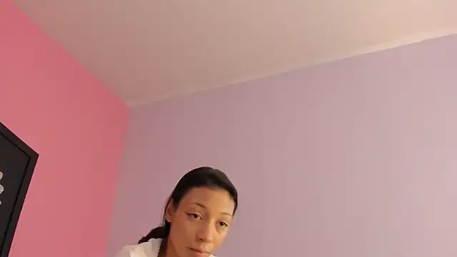 lupeebony – Naživo XXX chat