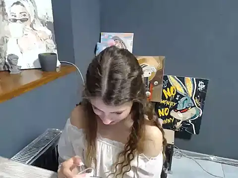 felicity_gold Adlı Modelin Canlı Sohbet Odası
