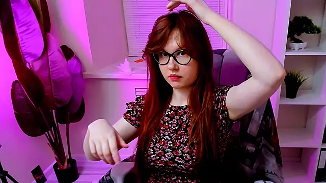 CarolGiggly Cameră chat live
