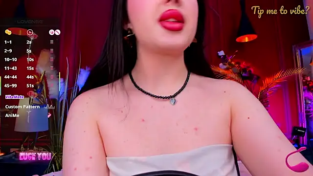 Mayzzie's Live Chat Room