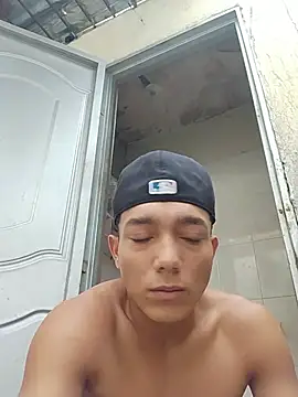 tayson_n Live chat-huone