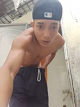 tayson_ Live Chatraum
