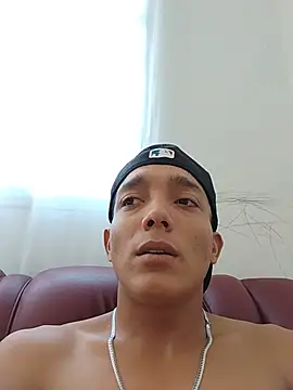 tayson_'s Live Chat Room