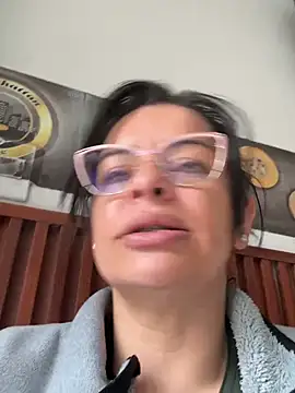 Živá chatovací místnost Dr_Nathalia_28