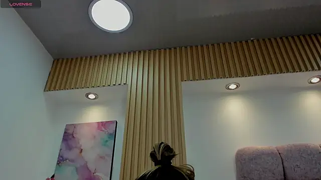 1Sloppy_Fox4 Adlı Modelin Canlı Sohbet Odası